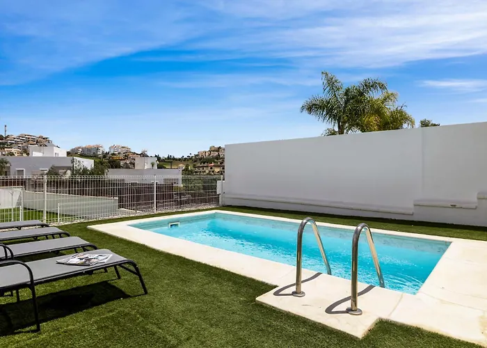 Stunning Private Pool Townhouse Ref 195