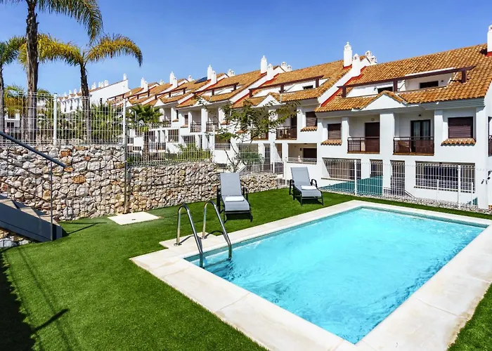 Stunning Private Pool Townhouse Ref 195