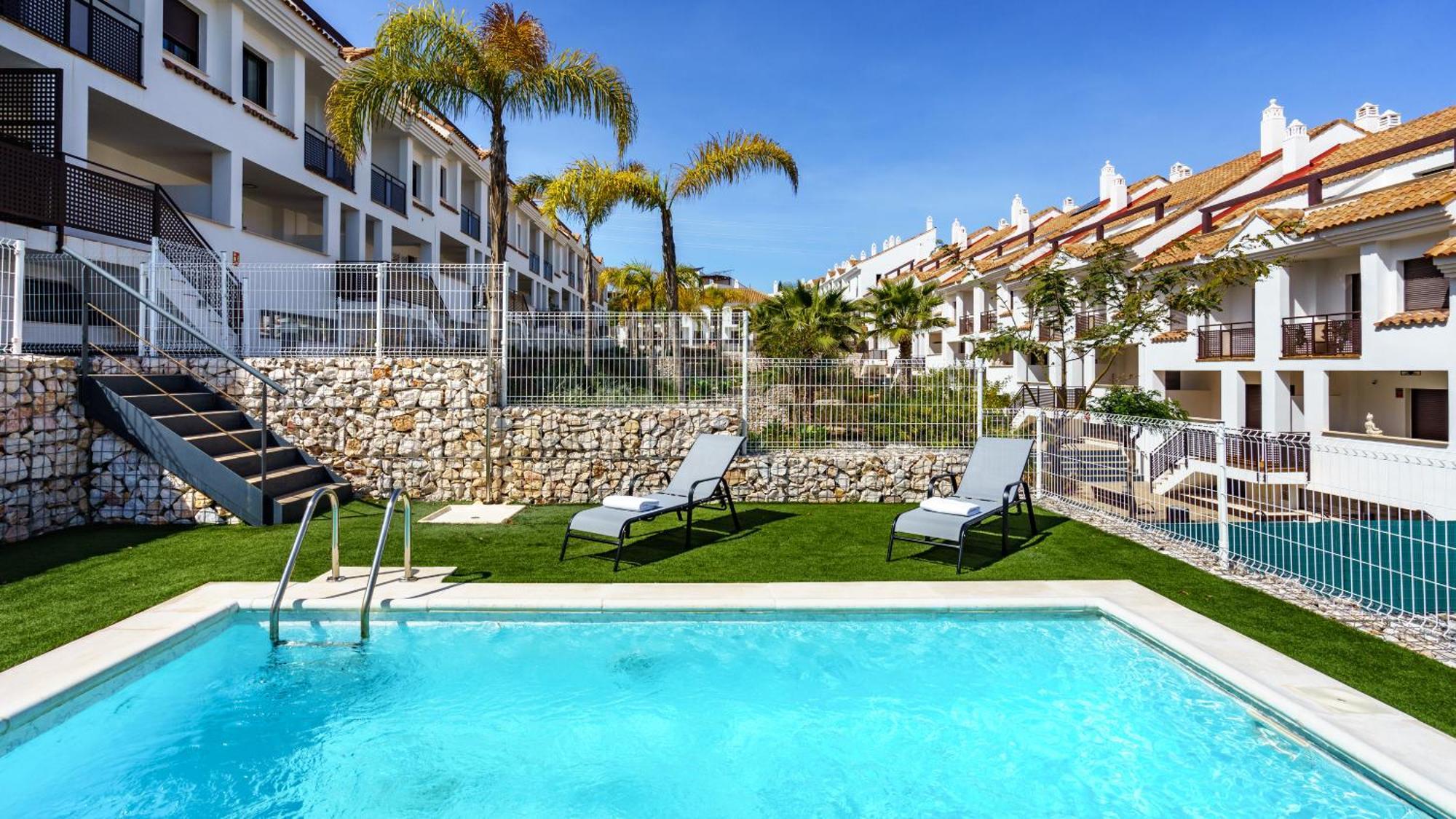 Villa Stunning Private Pool Townhouse Ref 195