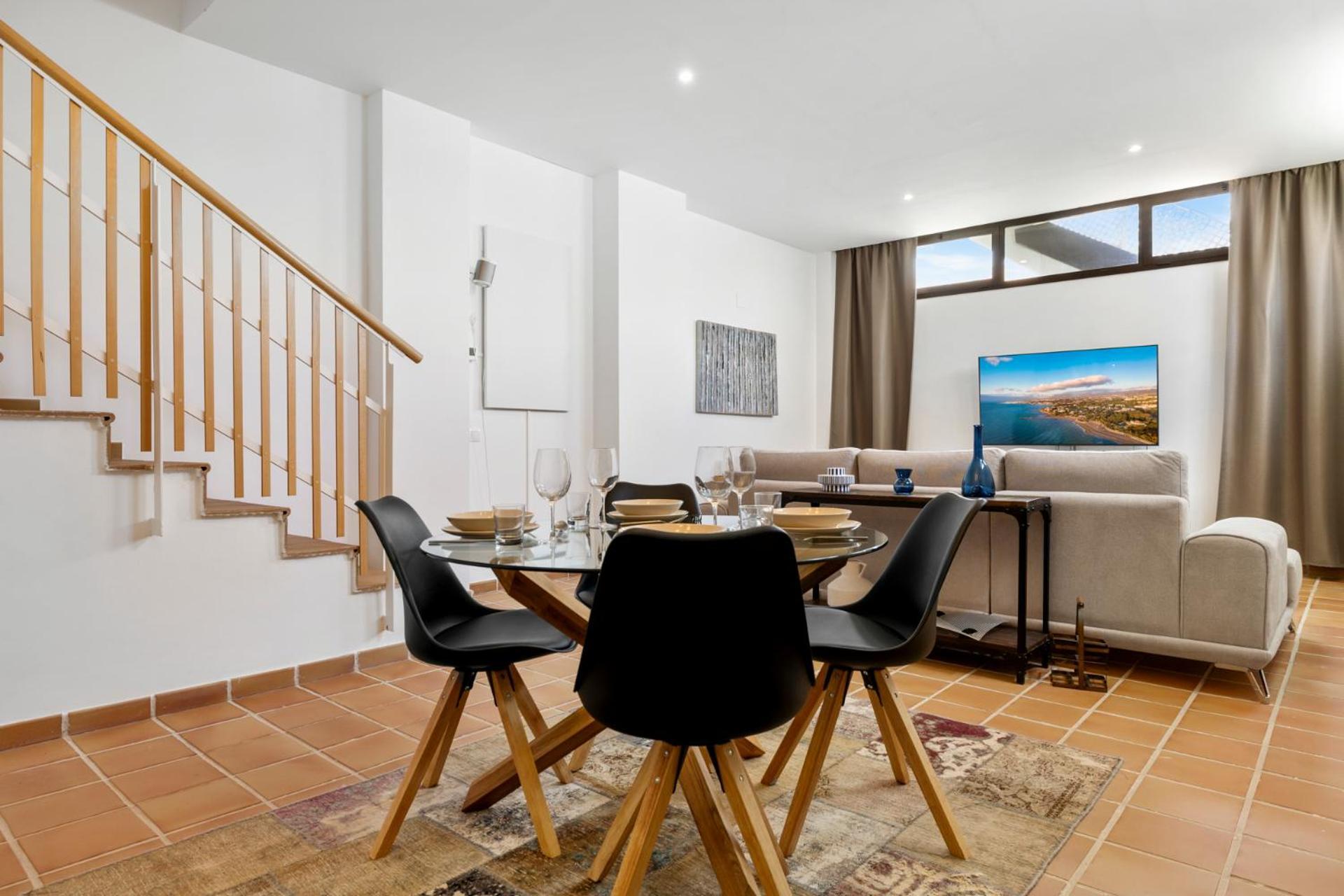 Stunning Private Pool Townhouse Ref 195