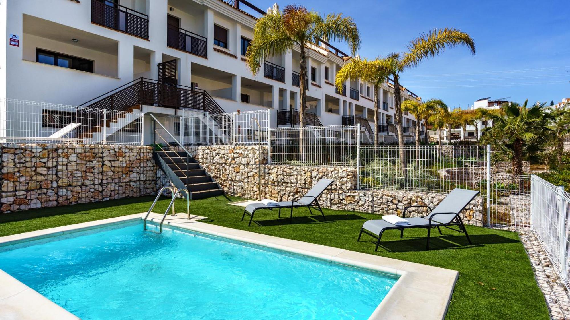 Stunning Private Pool Townhouse Ref 195 Villa